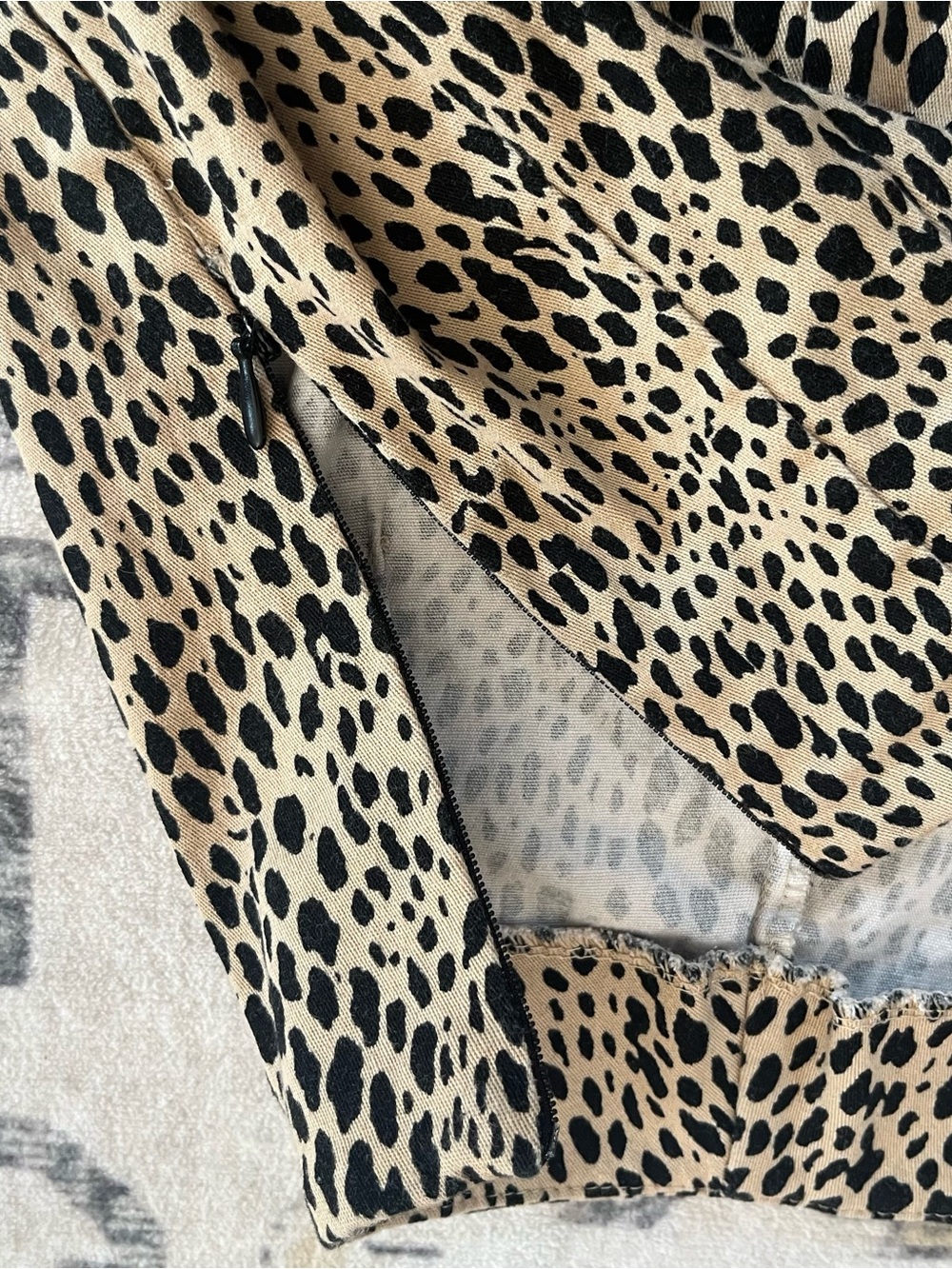 Brandy Melville Leopard Print Mini Skirt - Picture 4 of 4